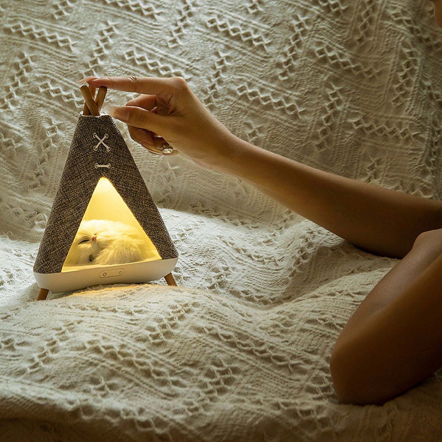 Cute Cat House In Tent Shape Lamp Night Light With Wireless Bluetooth Speaker