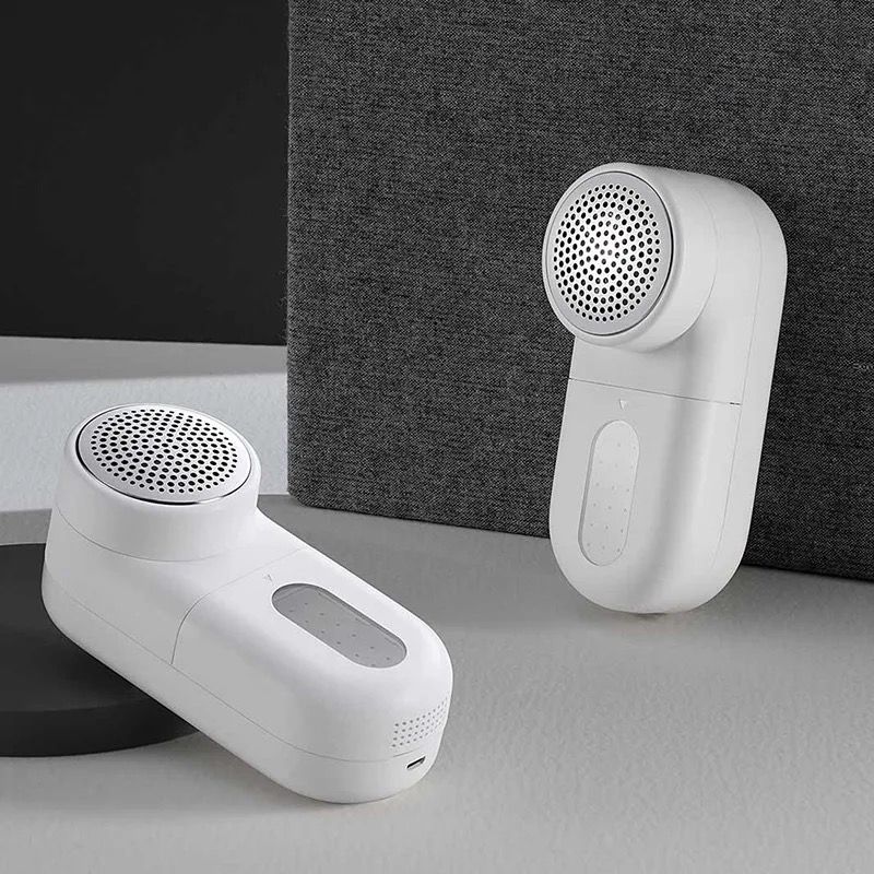 Lint Remover: Efficient Fabric Shaver and Lint Roller for Clothes and Upholstery