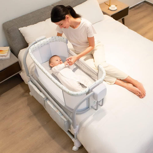 Mastela Deluxe 3-in-1 Bassinet - Supports 3 to 18 kg